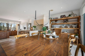 Comfy Coast Drive Condo - Free Parking - Free WIFI